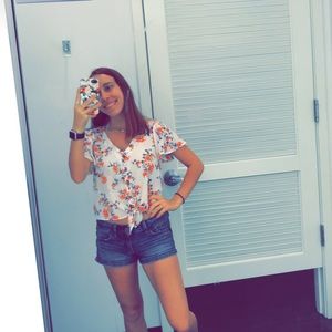 Meet your Posher, Megan